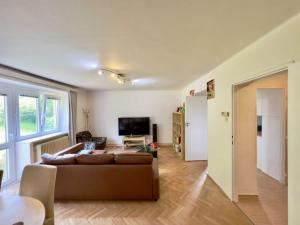 Pronájem bytu 2+1, Praha - Košíře, Na Šmukýřce, 56 m2