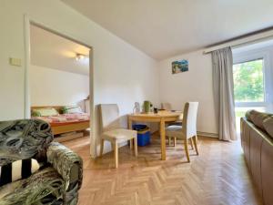 Pronájem bytu 2+1, Praha - Košíře, Na Šmukýřce, 56 m2