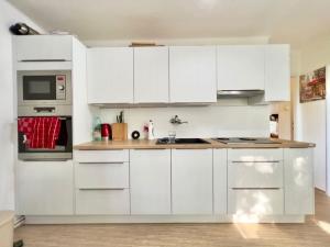 Pronájem bytu 2+1, Praha - Košíře, Na Šmukýřce, 56 m2