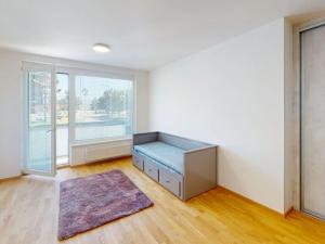 Pronájem bytu 1+kk, Praha - Vysočany, Smržových, 38 m2