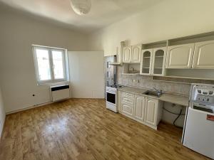 Pronájem bytu 2+1, Praha - Žižkov, Bořivojova, 75 m2