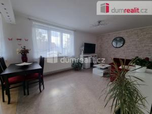 Prodej bytu 3+1, Lošany, 80 m2