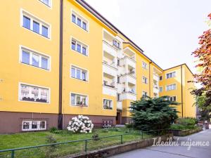 Pronájem bytu 2+1, Praha - Žižkov, Jeseniova, 80 m2