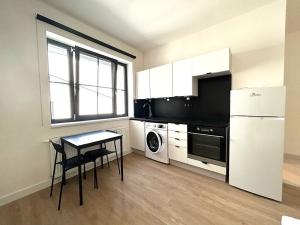 Pronájem bytu 1+kk, Praha - Hloubětín, Poděbradská, 28 m2