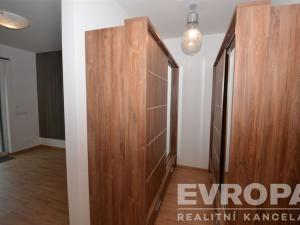 Pronájem bytu 4+kk, Praha - Lipence, Černošická, 119 m2