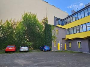 Pronájem garáže, Praha - Libeň, Zenklova, 12 m2