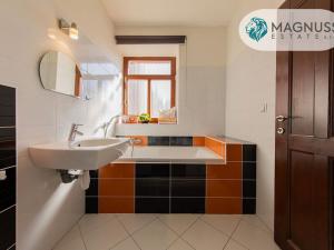 Prodej bytu 3+kk, Šternberk, Hlavní náměstí, 96 m2