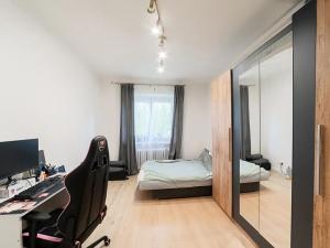 Prodej bytu 3+1, Praha - Kobylisy, Vršní, 65 m2