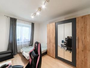 Prodej bytu 3+1, Praha - Kobylisy, Vršní, 65 m2