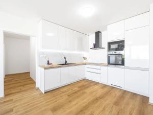 Prodej bytu 3+kk, Praha - Modřany, Poljanovova, 65 m2