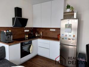 Prodej bytu 2+kk, Opava, Komenského, 52 m2