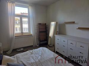 Prodej bytu 3+1, Opava, Komenského, 69 m2