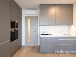 Pronájem bytu 1+kk, Praha - Háje, Výstavní, 32 m2