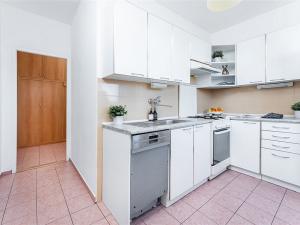 Prodej bytu 2+1, Praha - Strašnice, Sečská, 55 m2