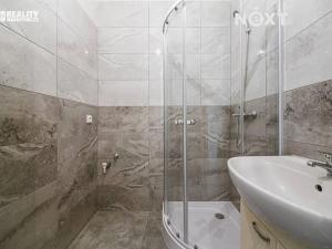 Prodej bytu 3+1, Břeclav, Fintajslova, 70 m2