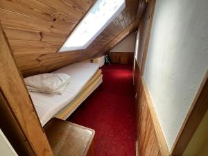 Pronájem bytu 1+1, Praha - Krč, Rosečská, 32 m2