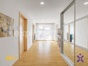Prodej bytu 5+1, Zlín - Kudlov, 163 m2