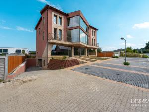 Prodej obchodního prostoru, Úvaly, Pražská, 178 m2