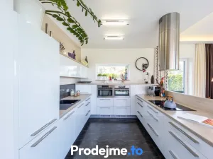 Prodej rodinného domu, Mašovice, 179 m2