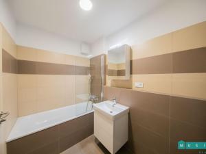 Pronájem bytu 2+kk, Olomouc, 17. listopadu, 61 m2