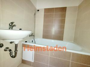 Pronájem bytu 3+kk, Havířov - Město, Dlouhá třída, 69 m2