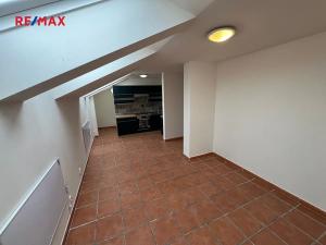 Pronájem bytu 2+kk, Černošice, Vrážská, 58 m2