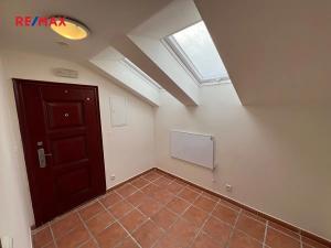 Pronájem bytu 2+kk, Černošice, Vrážská, 58 m2