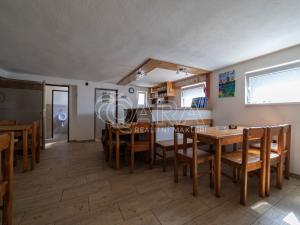 Prodej rodinného domu, Tachlovice, Olivová, 290 m2