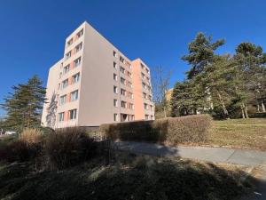 Pronájem bytu 2+1, Praha - Kobylisy, Jelínkova, 50 m2