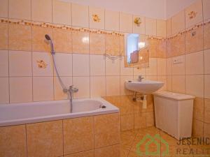 Pronájem bytu 2+1, Vidnava, Radniční, 61 m2