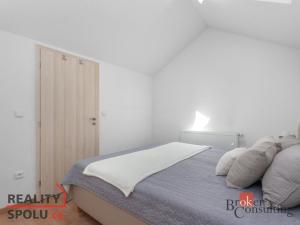 Pronájem rodinného domu, Úpice, Regnerova, 90 m2