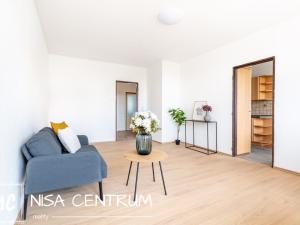 Pronájem bytu 3+1, Praha - Bohnice, Kostřínská, 72 m2