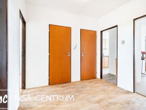 Pronájem bytu 3+1, Praha - Bohnice, Kostřínská, 72 m2