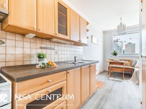 Pronájem bytu 3+1, Praha - Bohnice, Kostřínská, 72 m2