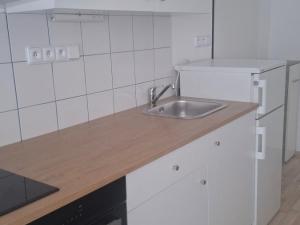 Pronájem bytu 1+kk, Pardubice - Polabiny, Bělehradská, 36 m2