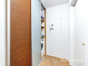 Pronájem bytu 2+kk, Praha - Libeň, Podvinný mlýn, 47 m2