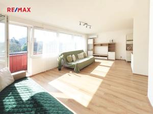 Pronájem bytu 1+kk, Říčany, Vančurova, 37 m2
