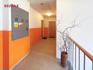 Pronájem bytu 1+kk, Říčany, Vančurova, 37 m2