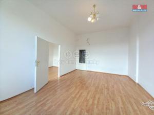 Prodej bytu 2+1, Karlovy Vary, Varšavská, 55 m2