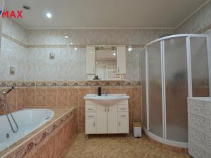 Prodej rodinného domu, Uničov, Masarykovo nám., 272 m2