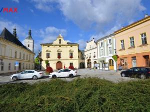 Prodej rodinného domu, Uničov, Masarykovo nám., 307 m2