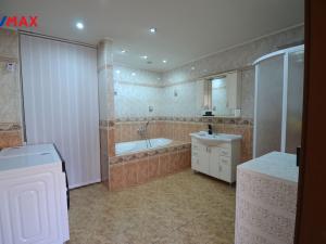 Prodej rodinného domu, Uničov, Masarykovo nám., 307 m2