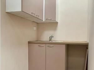 Pronájem obchodního prostoru, Slavkov u Brna, Křenovická, 27 m2