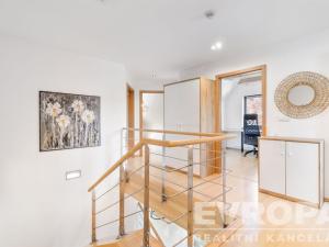 Prodej rodinného domu, Tuchoměřice, Pod Hájem, 205 m2