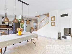 Prodej rodinného domu, Tuchoměřice, Pod Hájem, 205 m2