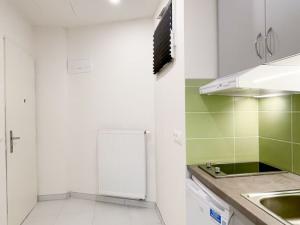 Pronájem bytu 1+kk, Praha - Staré Město, Bartolomějská, 24 m2