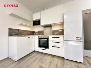 Pronájem bytu 1+kk, Kladno, Štěpána Rautenstraucha, 31 m2