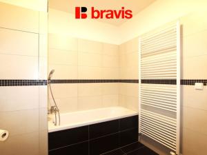 Pronájem bytu 2+kk, Brno, Houbalova, 77 m2