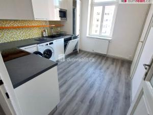 Pronájem bytu 2+1, Praha - Holešovice, Milady Horákové, 57 m2