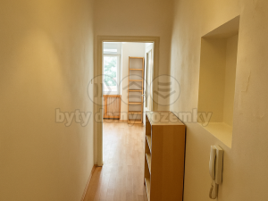 Pronájem bytu 1+kk, Praha - Holešovice, Pplk. Sochora, 19 m2